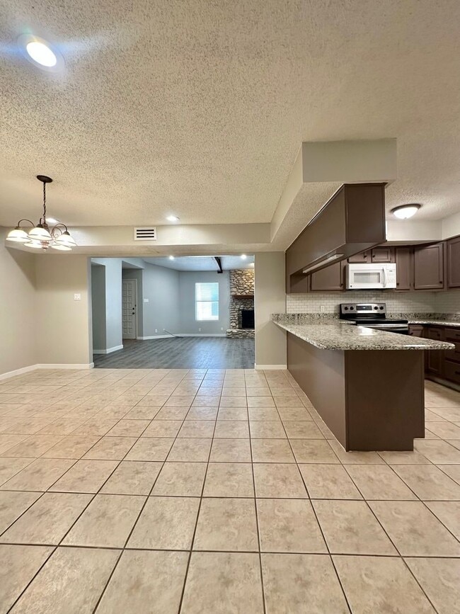 Building Photo - Now Available - 2 Bedroom 2 Bathroom Condo...