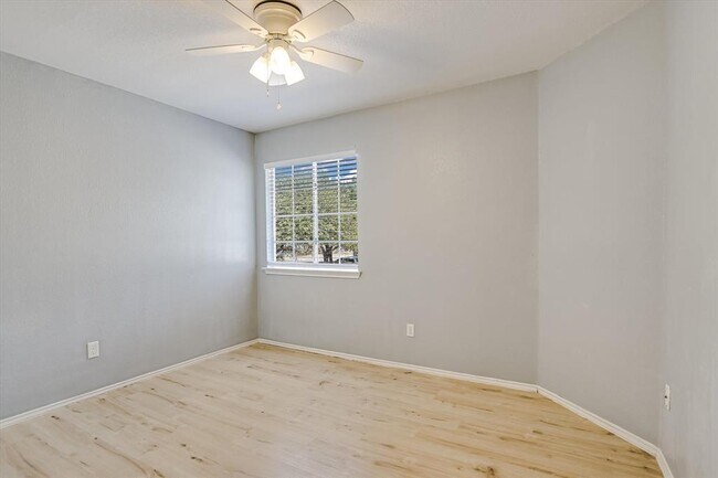 Building Photo - 17253 Tobermory Dr