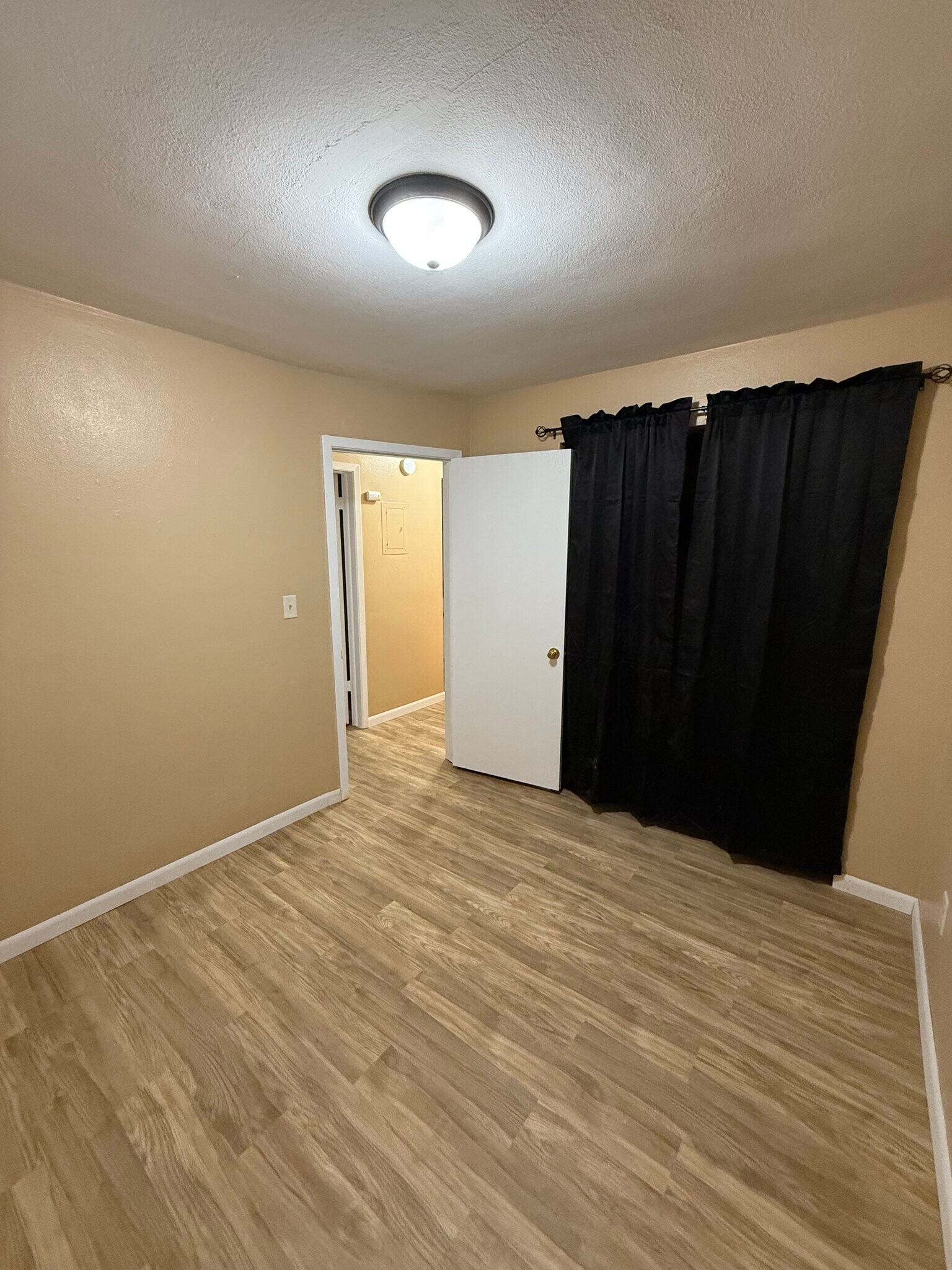 Building Photo - 1115 York Ave