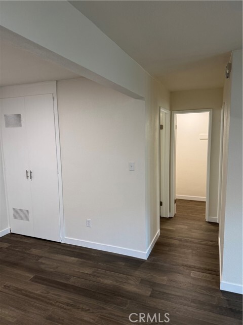 Building Photo - 3066 Panorama Rd