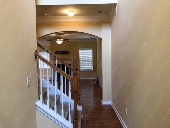 Building Photo - 6002 Cobblestone Creek Trail