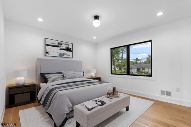 Building Photo - 148 Great Hills Rd