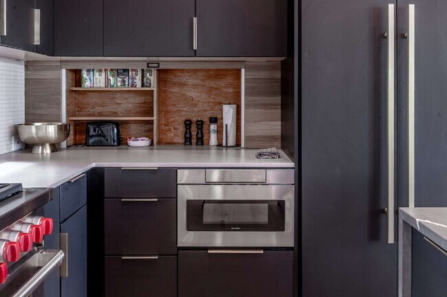 Building Photo - Modern Luxury Rental with Unobstructed Fla...