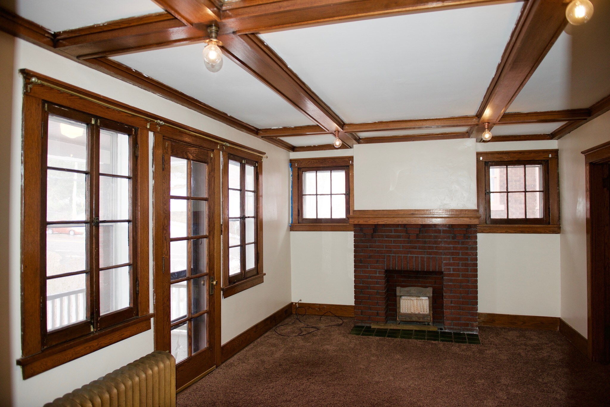 Building Photo - 9 Dinsmore Ave