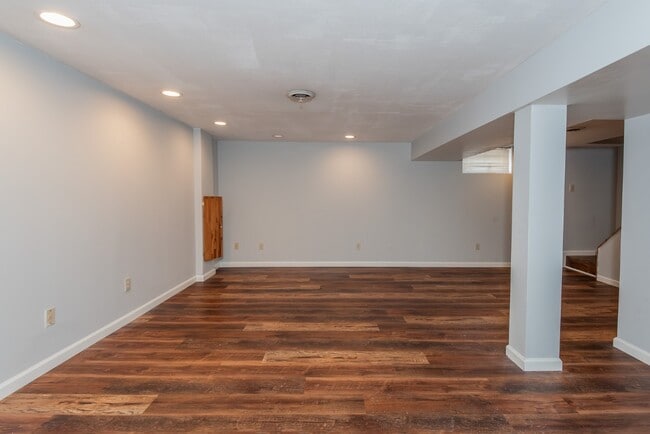 Building Photo - 10701 St Henry Ln