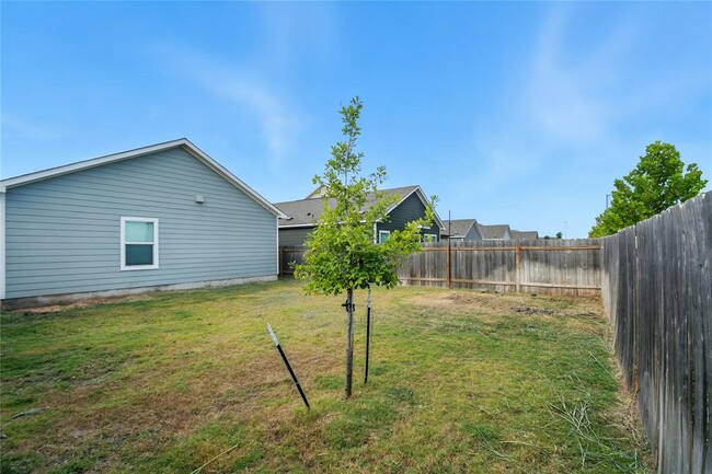 Building Photo - 1126 Cattail Ln