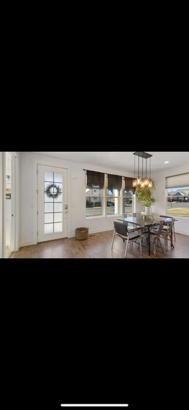 Building Photo - 11449 S Abbey Mill Dr