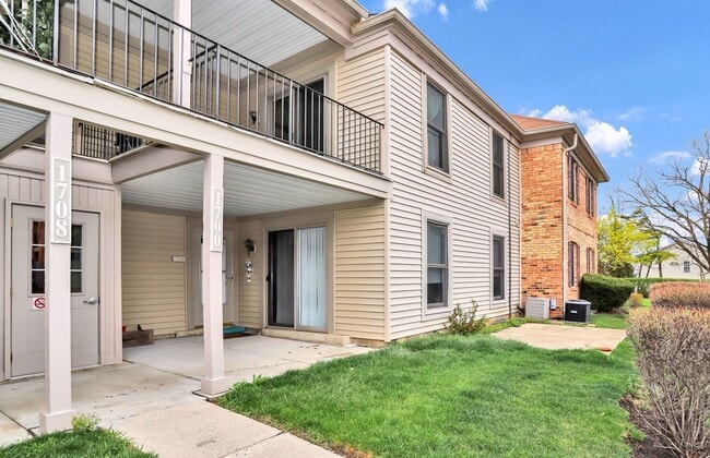 Building Photo - 1700 Fayette Walk