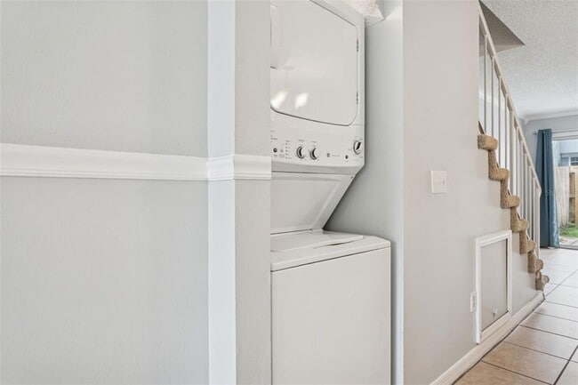 Building Photo - 11356 Stratton Park Dr