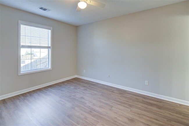 Building Photo - 1109 Rook Pl
