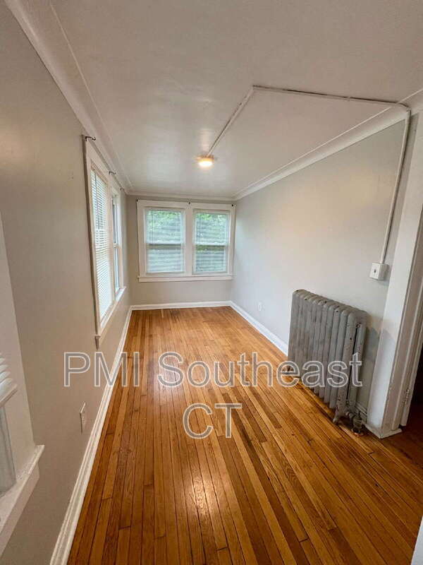 Building Photo - 79 Garfield Ave