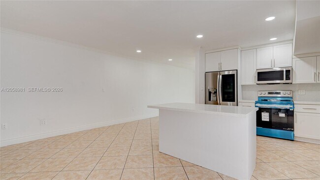 Building Photo - 2953 SW 23rd St