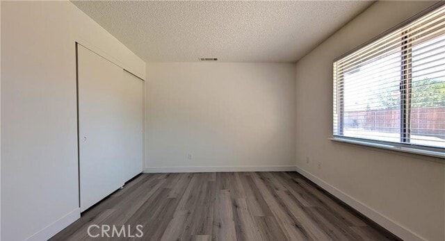 Building Photo - 10707 White Ave