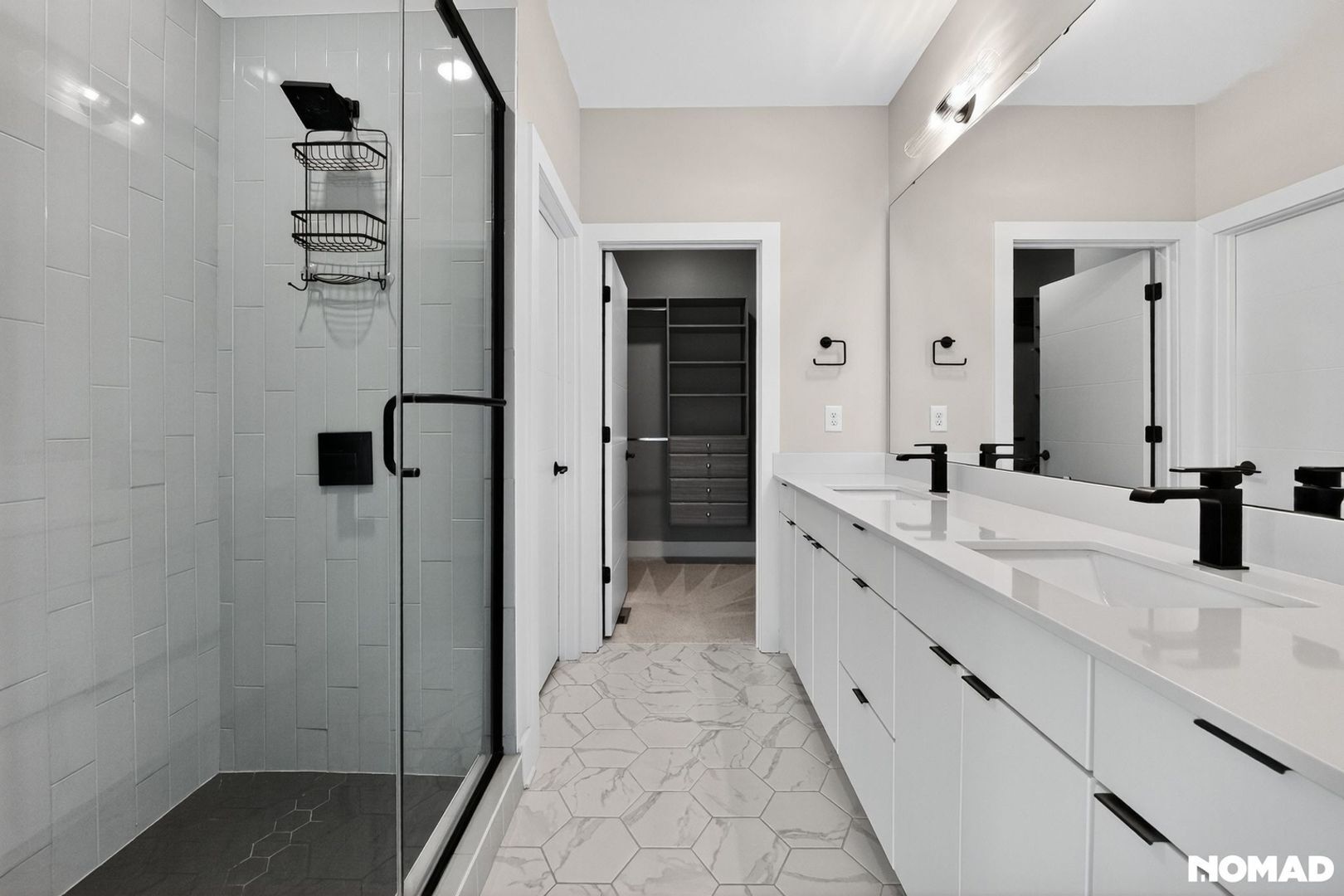 Building Photo - 215 Freeland Ln