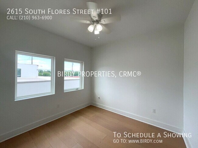 Building Photo - 2615 S Flores St