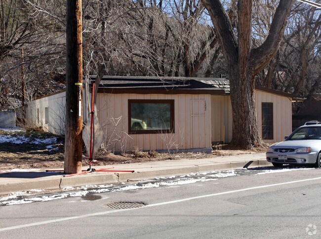 Building Photo - 1202 Manitou Ave
