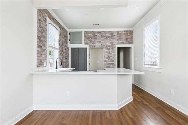 Building Photo - 2009 Governor Nicholls St