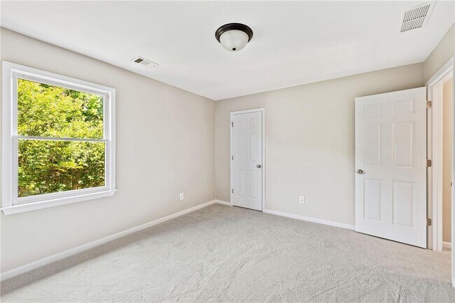 Building Photo - 11100 Chandon Way