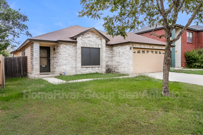 Building Photo - 8019 Chestnut Cedar Dr