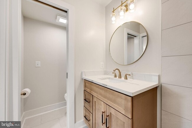 Building Photo - 113 Clifford Ave