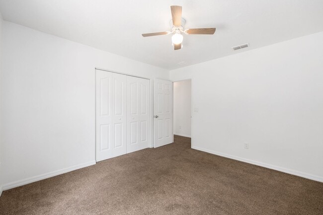 Building Photo - 7860 SW 204th Ave