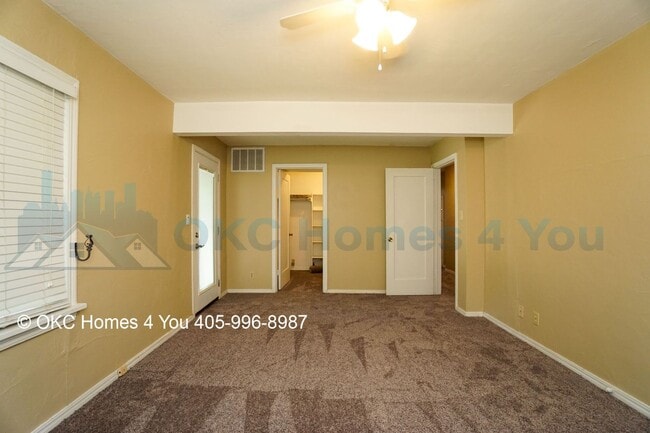 Building Photo - Stylish, Updated 2 Bedroom House!