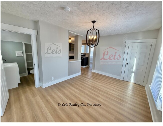 Building Photo - 519 W Market St