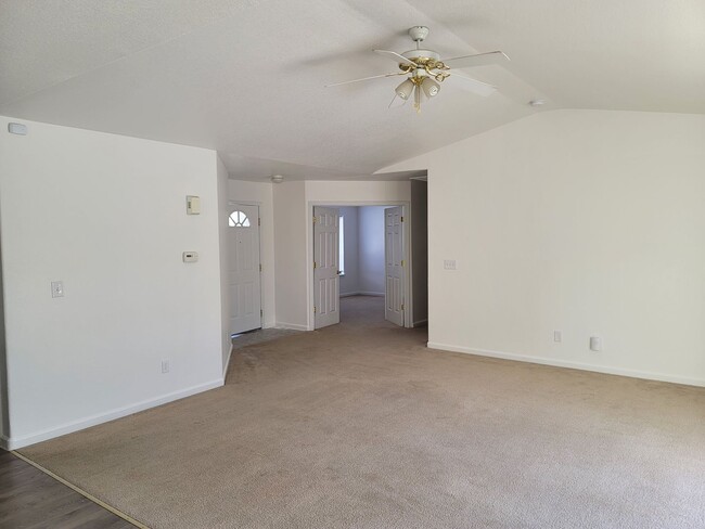 Building Photo - Cute 3 bedroom , 2 bath home on the Fernley Golf Course, $2000 a month, $2100 security deposit