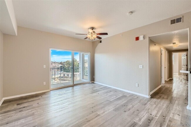 Building Photo - Top Floor Penthouse Condo in Cherry Creek School District