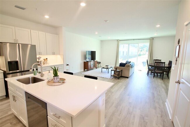 Building Photo - 1138 Desert Candle Dr