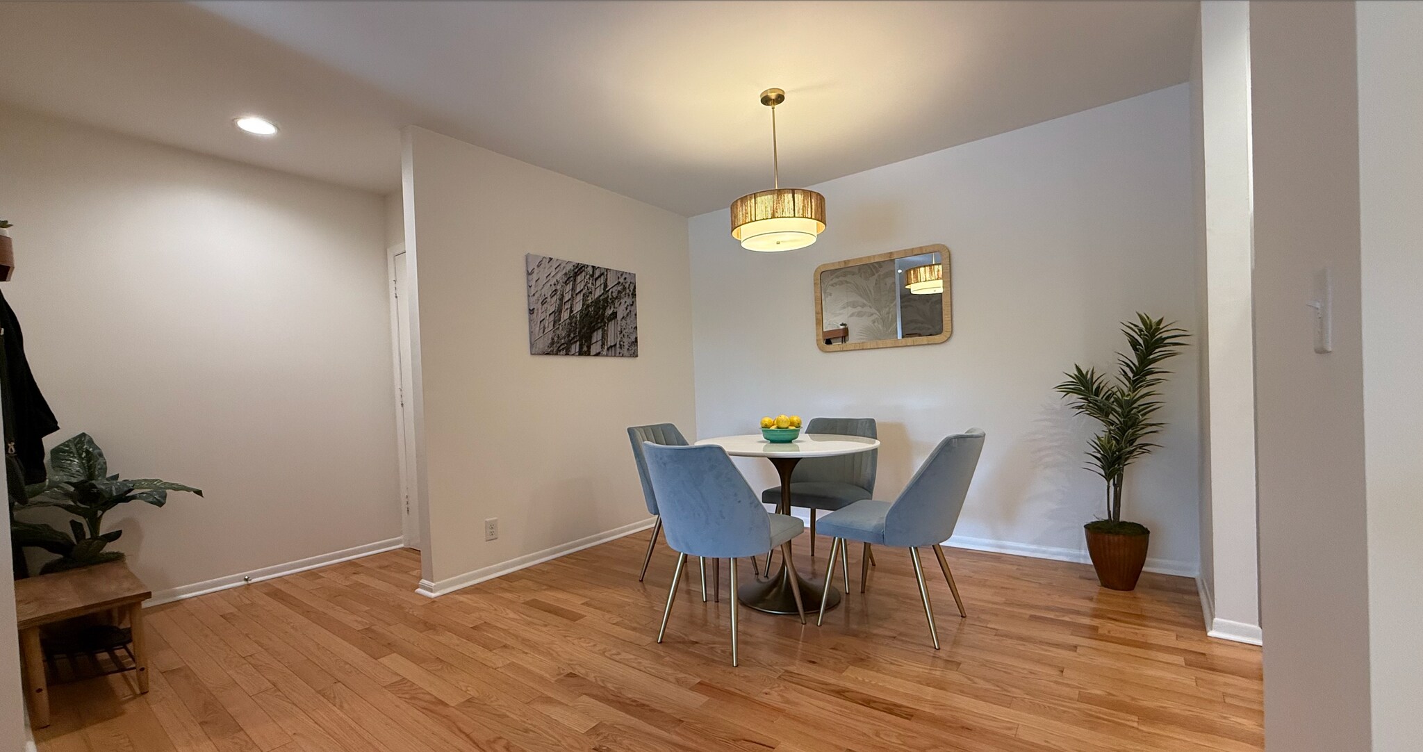 Dinning Area - 515 Basswood Ave
