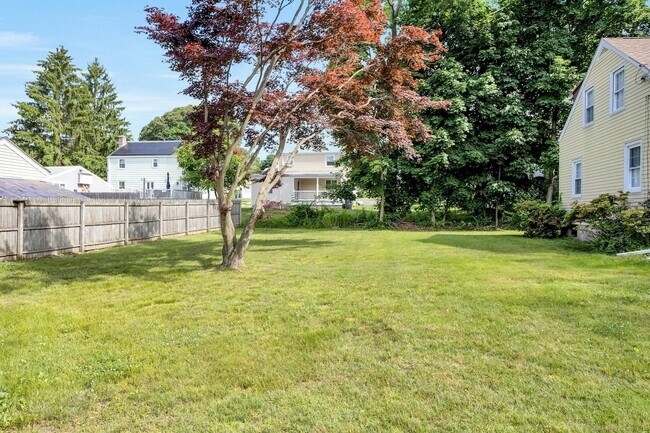 Building Photo - 124 Minturn Pl