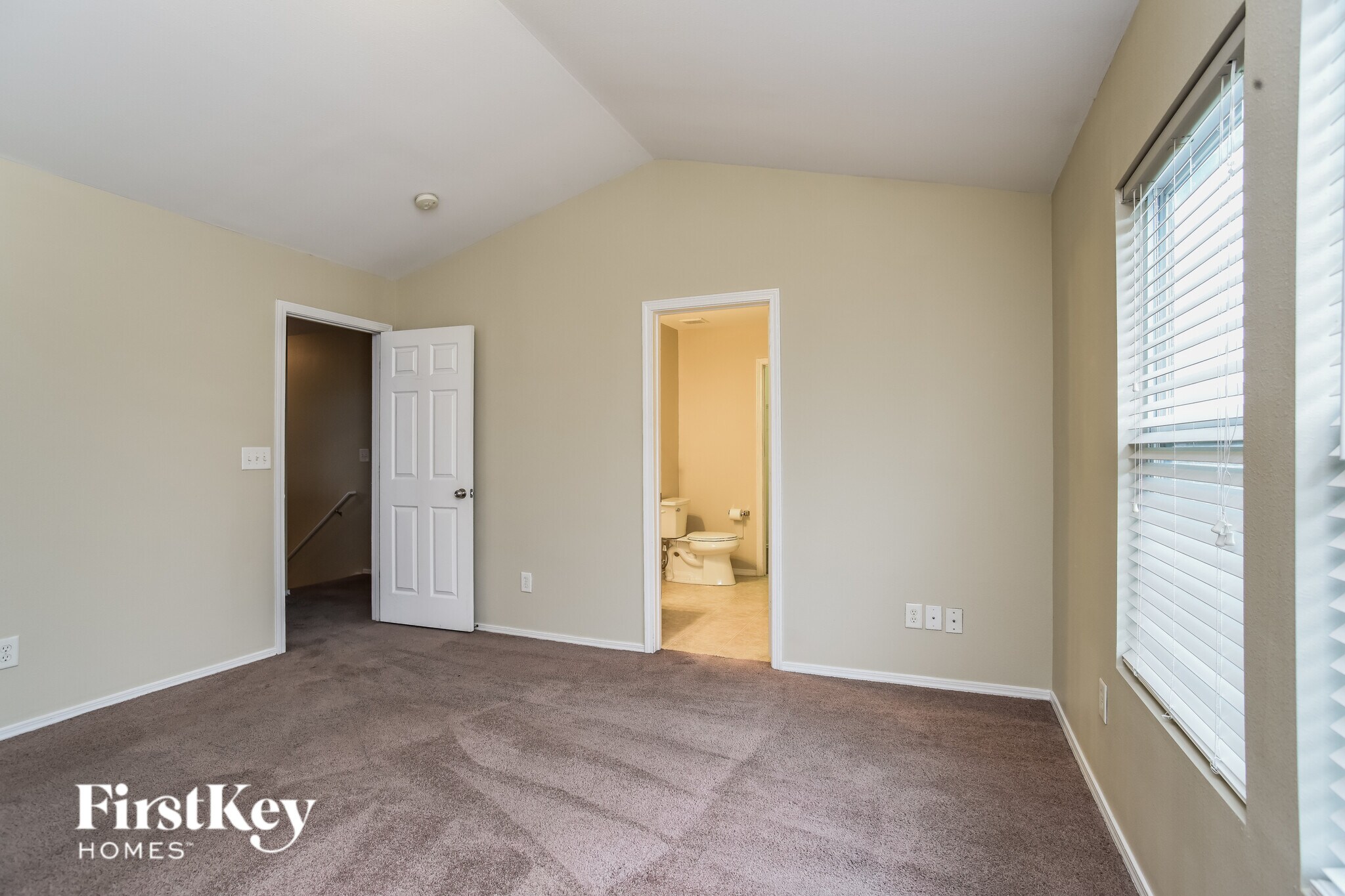 Building Photo - 3418 Charterhall Ln