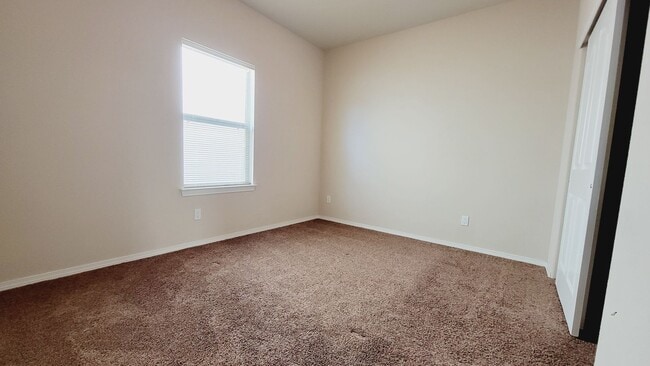 Building Photo - 7453 Eagle Vista Dr