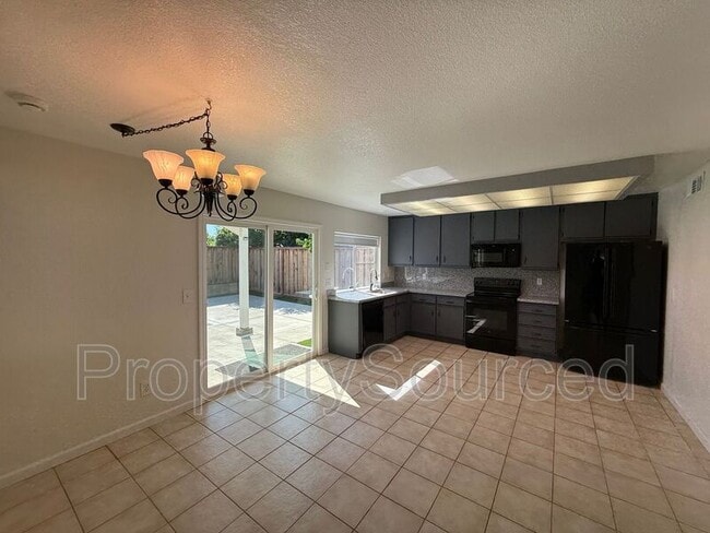 Building Photo - 1520 Andrew St