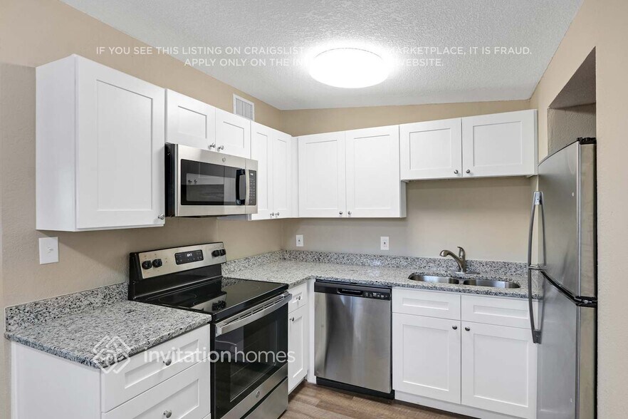 Building Photo - 12019 103rd St N