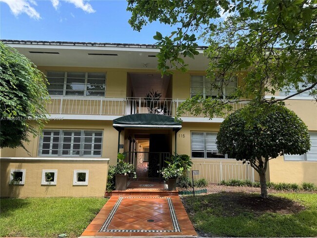 Primary Photo - 115 Calabria Ave