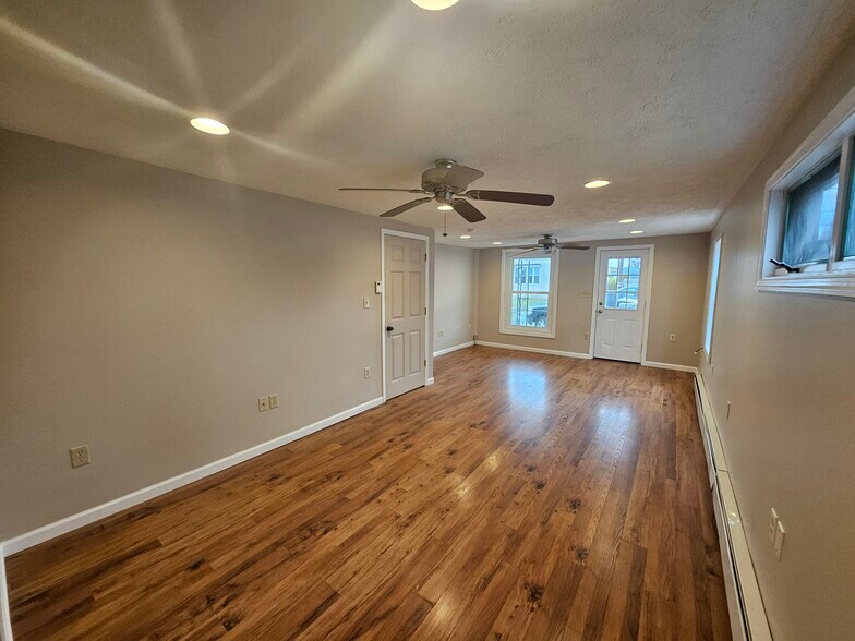 Building Photo - 122 Lackawanna Ave