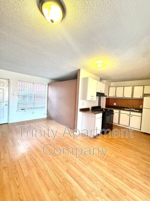 Building Photo - 2800 Vail Ave SE