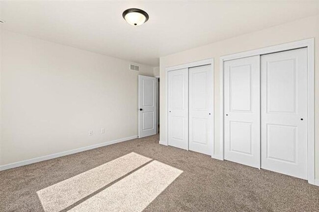 Building Photo - New Two Story Townhome!