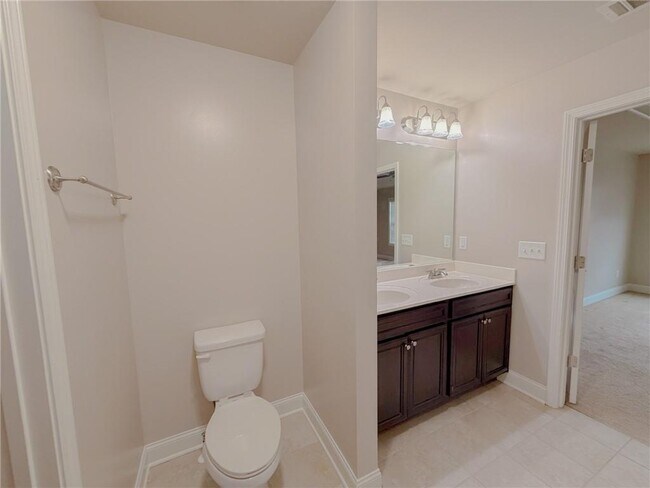 Building Photo - 786 Garbrooke Dr