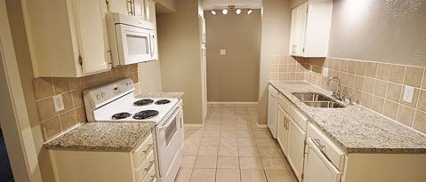 Building Photo - 2812 Lemmontree Ln