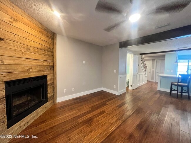 Building Photo - 108 Cranes Lake Dr