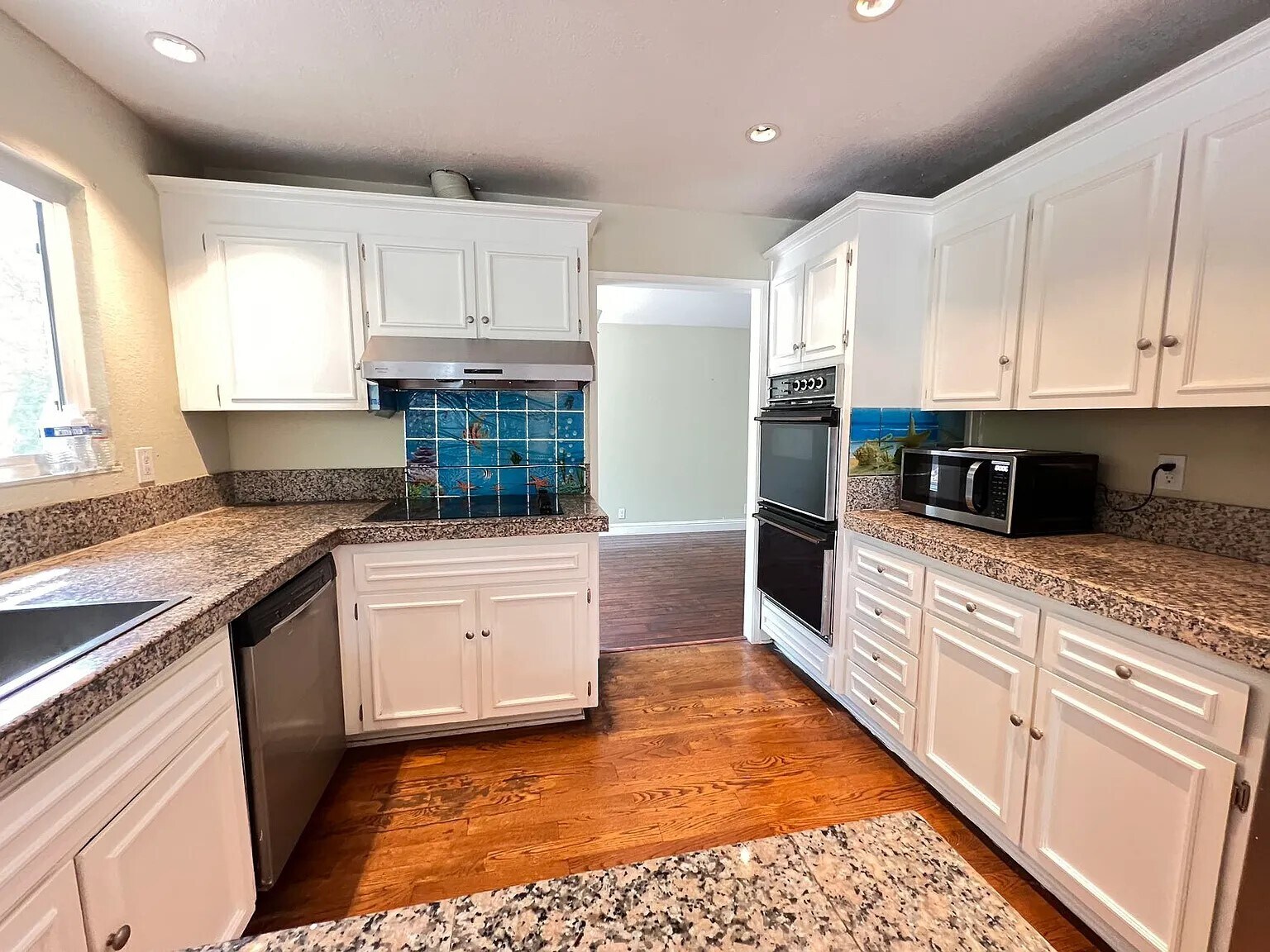 Building Photo - 6976 Claywood Way