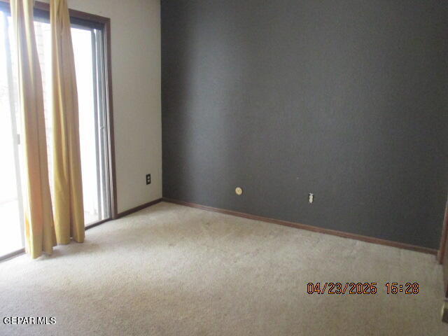 Building Photo - 5849 Mira Serena Dr