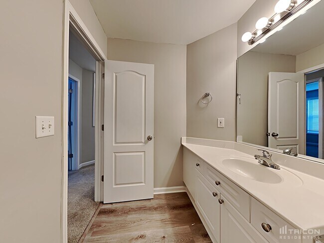 Building Photo - 2238 Orchard Park Cir NW