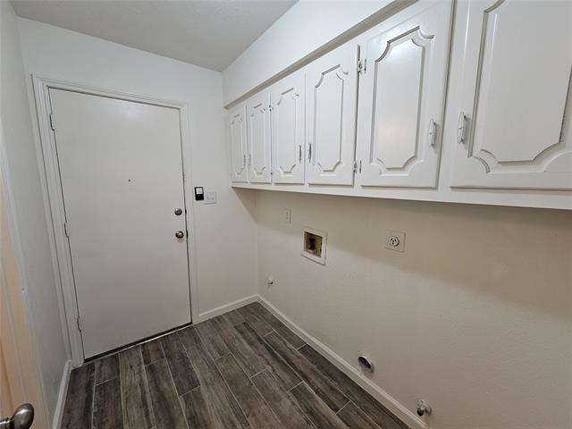 Building Photo - 2220 Eastwood Dr