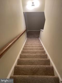 Building Photo - 6930 Hamilton Ct