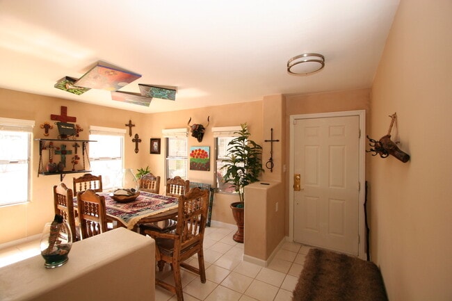 Building Photo - 8620 N El Capitan Way