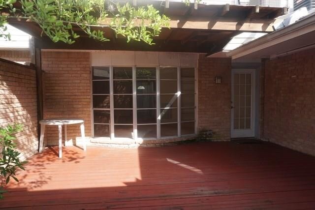 Building Photo - 1525 Ramada Dr